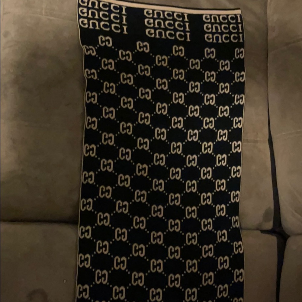 Gucci scarve - Picture 5 of 7